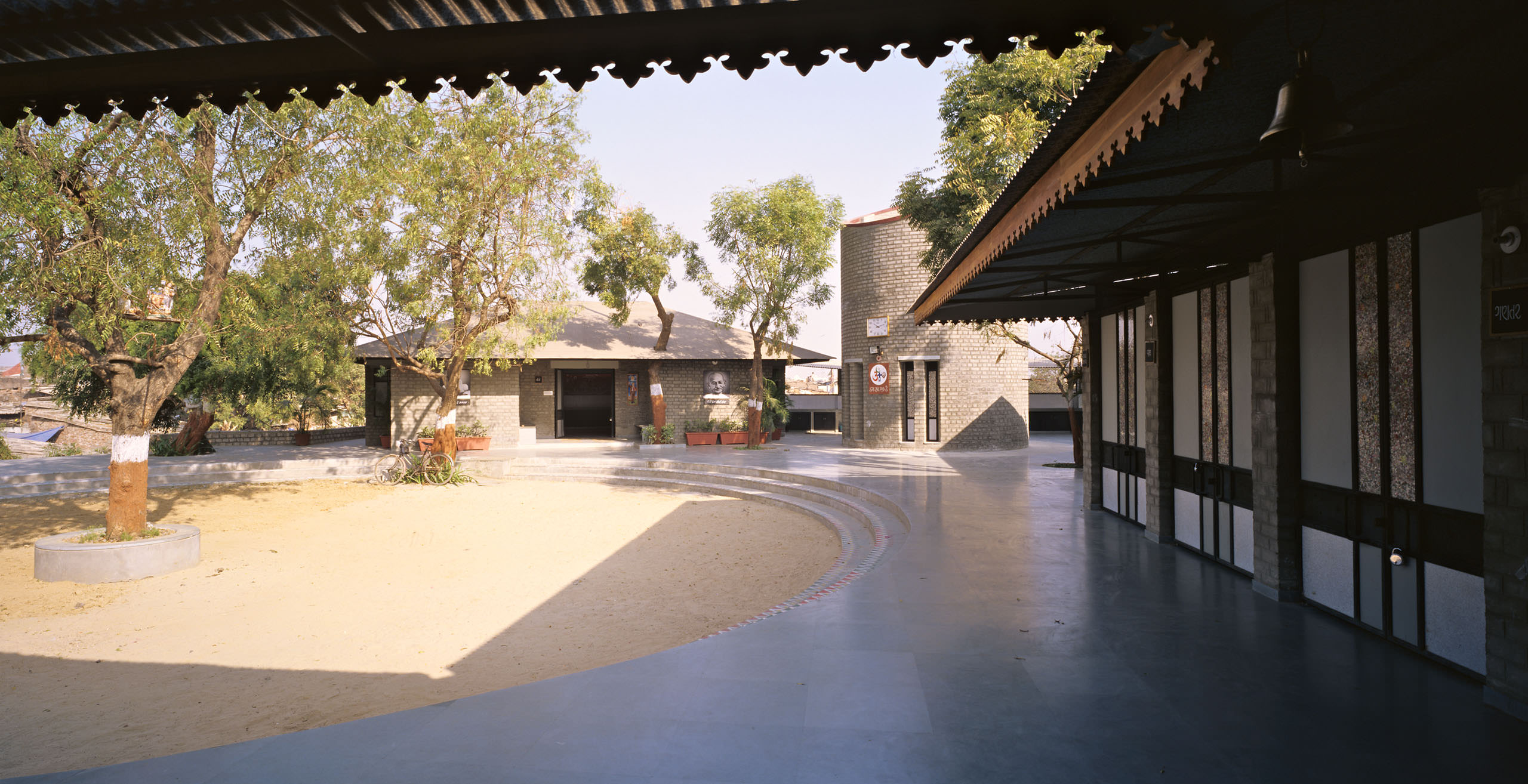 2007-01 Vastu Shilpa, Manav Sadhna